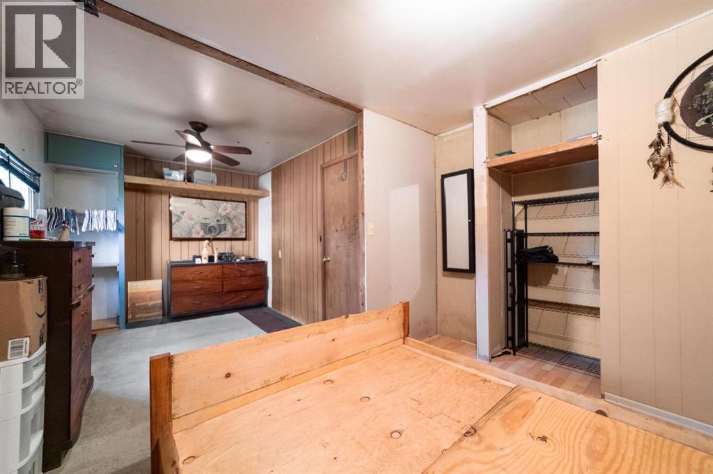 Listing photo – 180 1 Street S, Edberg