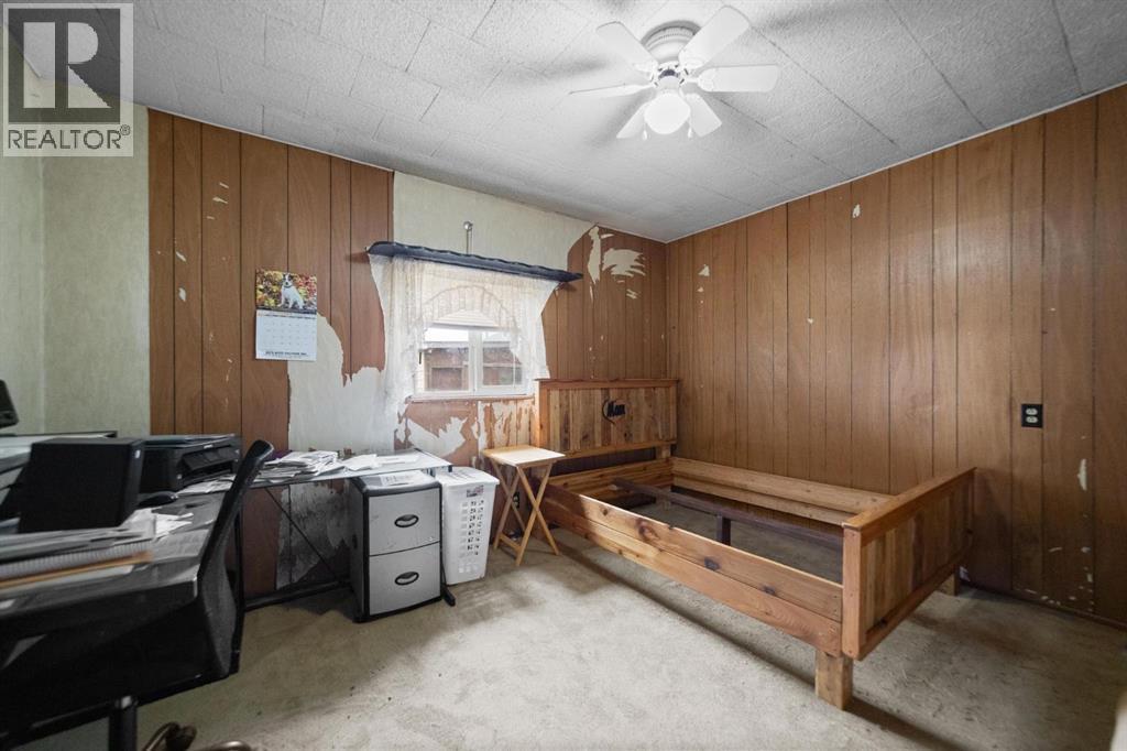 Listing photo – 180 1 Street S, Edberg
