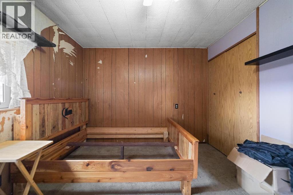 Listing photo – 180 1 Street S, Edberg