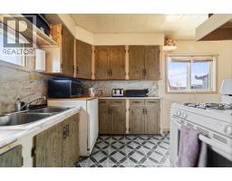 180 1 Street S, Edberg, AB T0B1J0 Photo 12