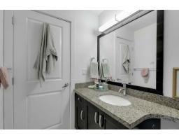 204 13897 Fraser Highway, Surrey, BC V3T0G8 Photo 19