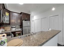 204 13897 Fraser Highway, Surrey, BC V3T0G8 Photo 10