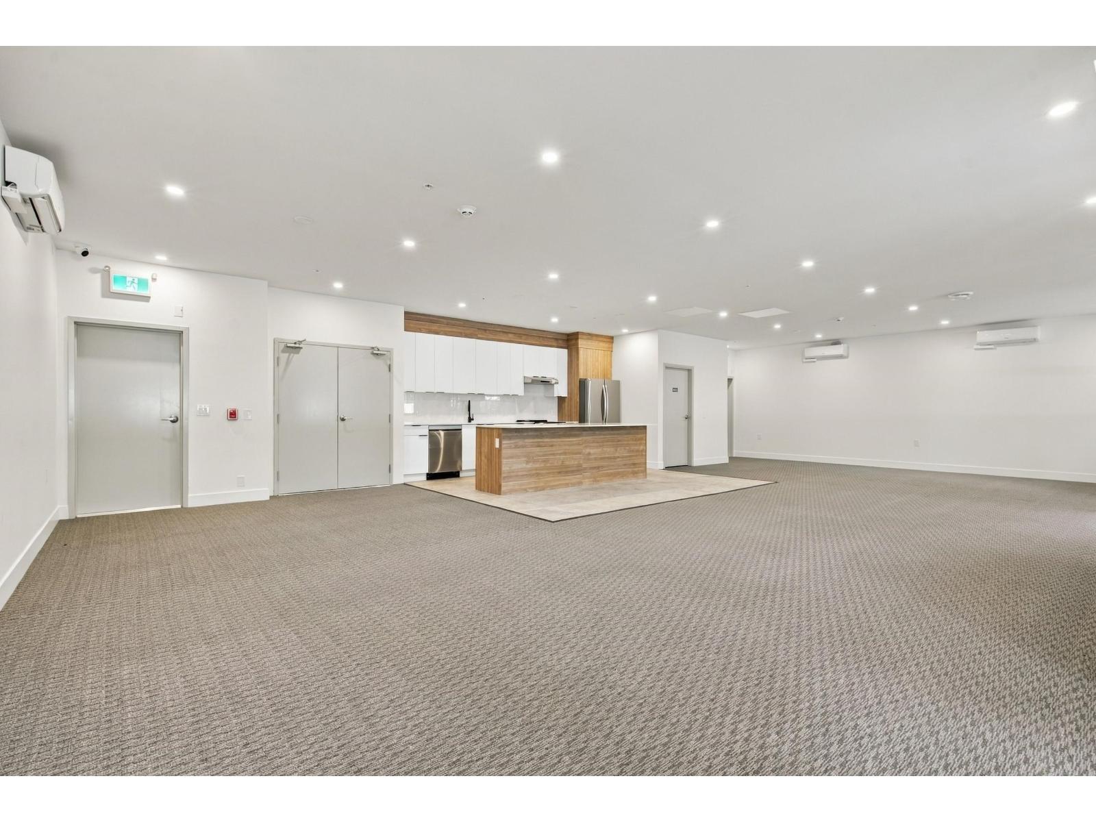 Photo of 211 14398 60 AVENUE 14