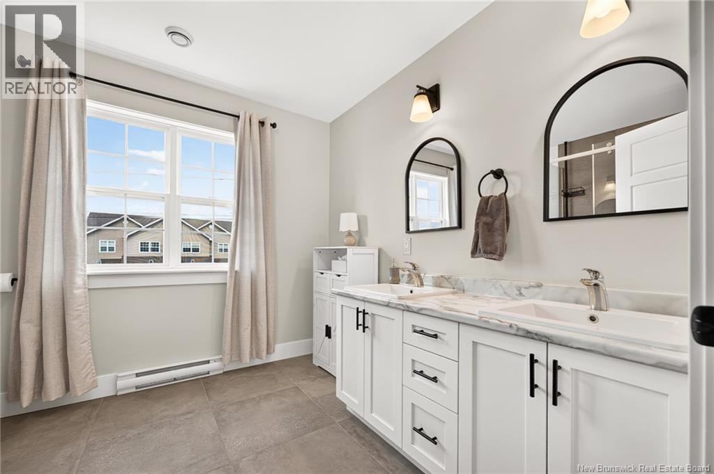 32 Rochefort Street - 29