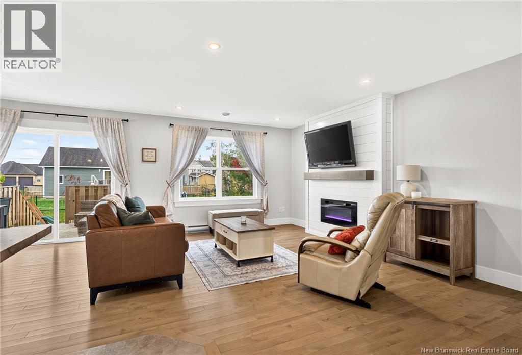 32 Rochefort Street - 18