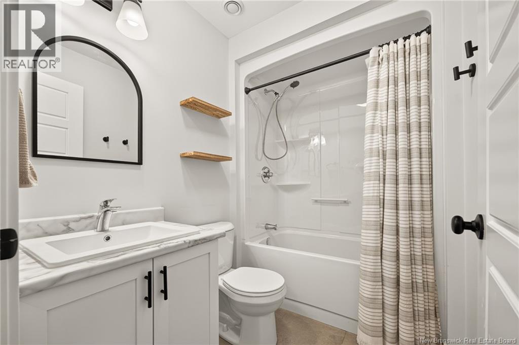 32 Rochefort Street - 38