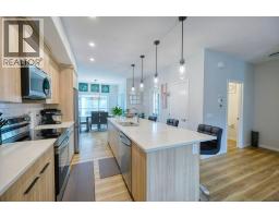 4pc Bathroom - 50 Cranbrook Gardens Se, Calgary, AB T3M3N9 Photo 13