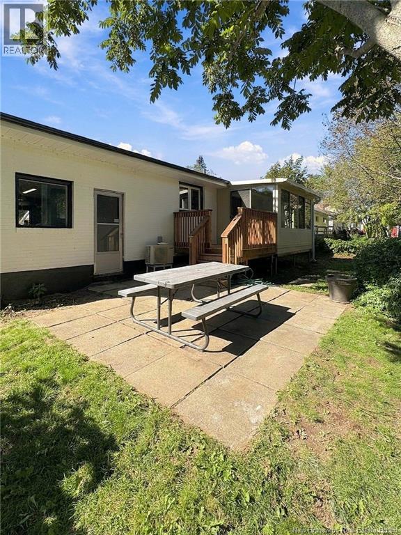 85 Mount Royal Boulevard - Image 34