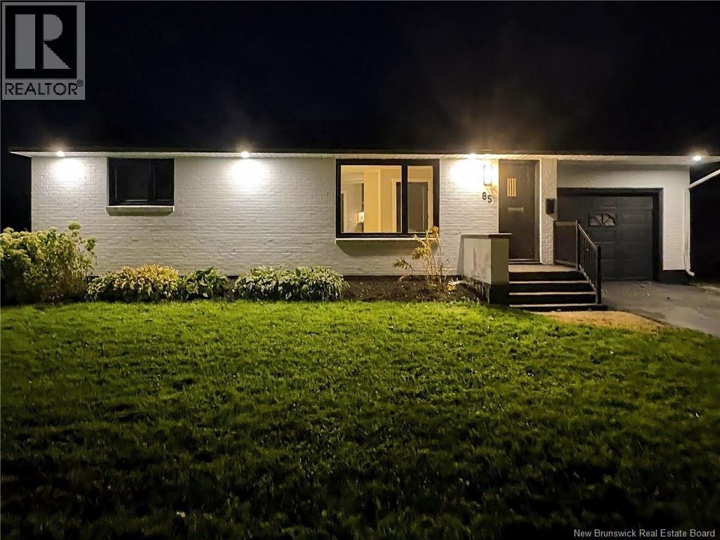 85 Mount Royal Boulevard - Image 39