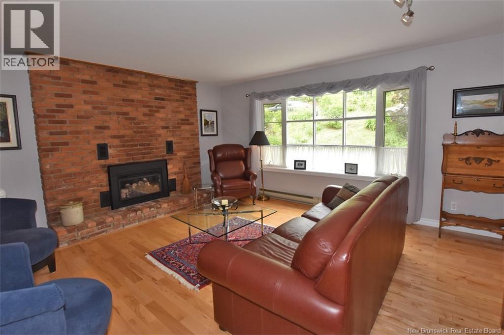 110 Woodbine Lane - 11