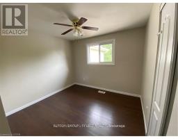 93 Conway Drive, London South, ON N6E2H4 Photo 12
