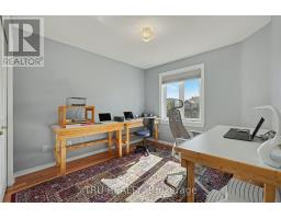 4645 Ogilvie Walk Crescent, Ottawa, ON K1J1G7 Photo 18
