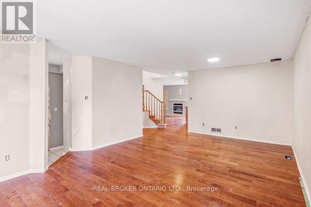 Living Room / Dining Room
