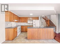 182 Annapolis Circle, Ottawa, ON K1V1Z1 Photo 6