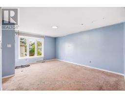 182 Annapolis Circle, Ottawa, ON K1V1Z1 Photo 9