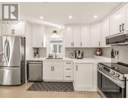 Kitchen - 10 Yarn Road, Toronto, ON M9B1H5 Photo 10