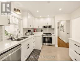 Bedroom 5 - 10 Yarn Road, Toronto, ON M9B1H5 Photo 9