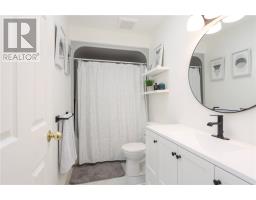 477 Moonrock Ave, Greater Sudbury, ON P3E5Y7 Photo 32