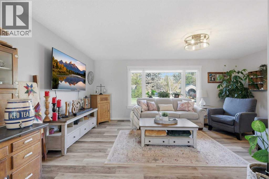 Listing photo – 2211 Westview Crescent, Bowden