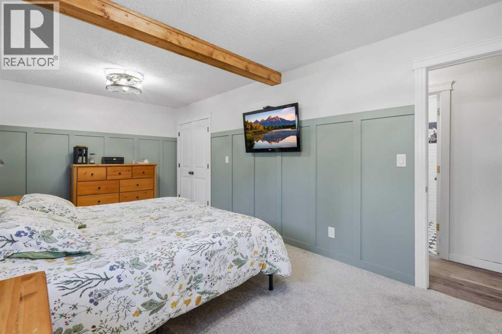 Listing photo – 2211 Westview Crescent, Bowden