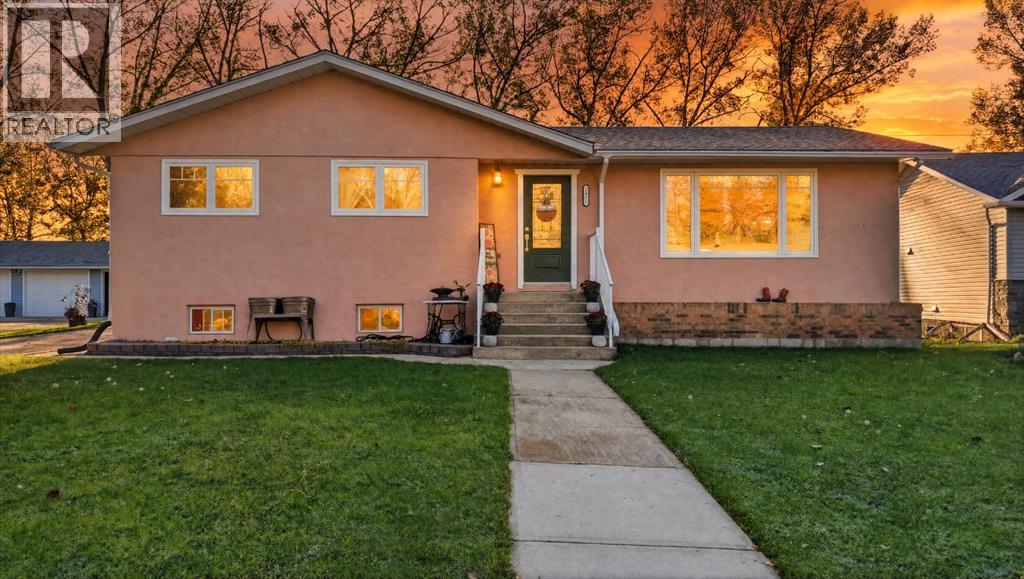 Listing photo – 2211 Westview Crescent, Bowden
