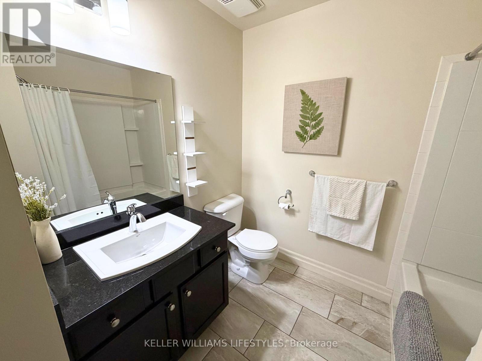 #59 1850 BEAVERBROOK AVENUE - 22
