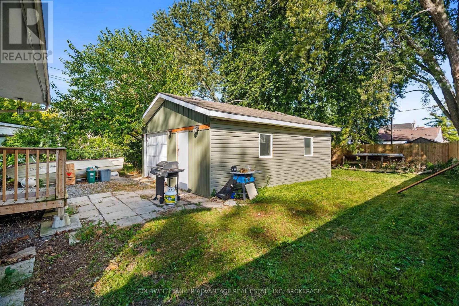16 ACHILLES AVENUE - 22