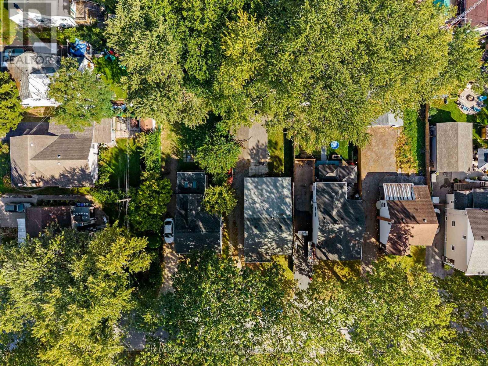 16 ACHILLES AVENUE - 24