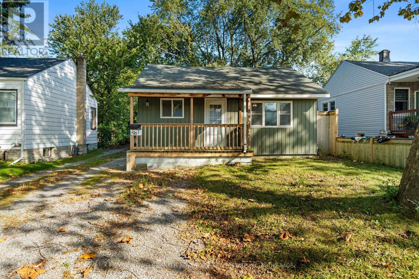 16 ACHILLES AVENUE - 3