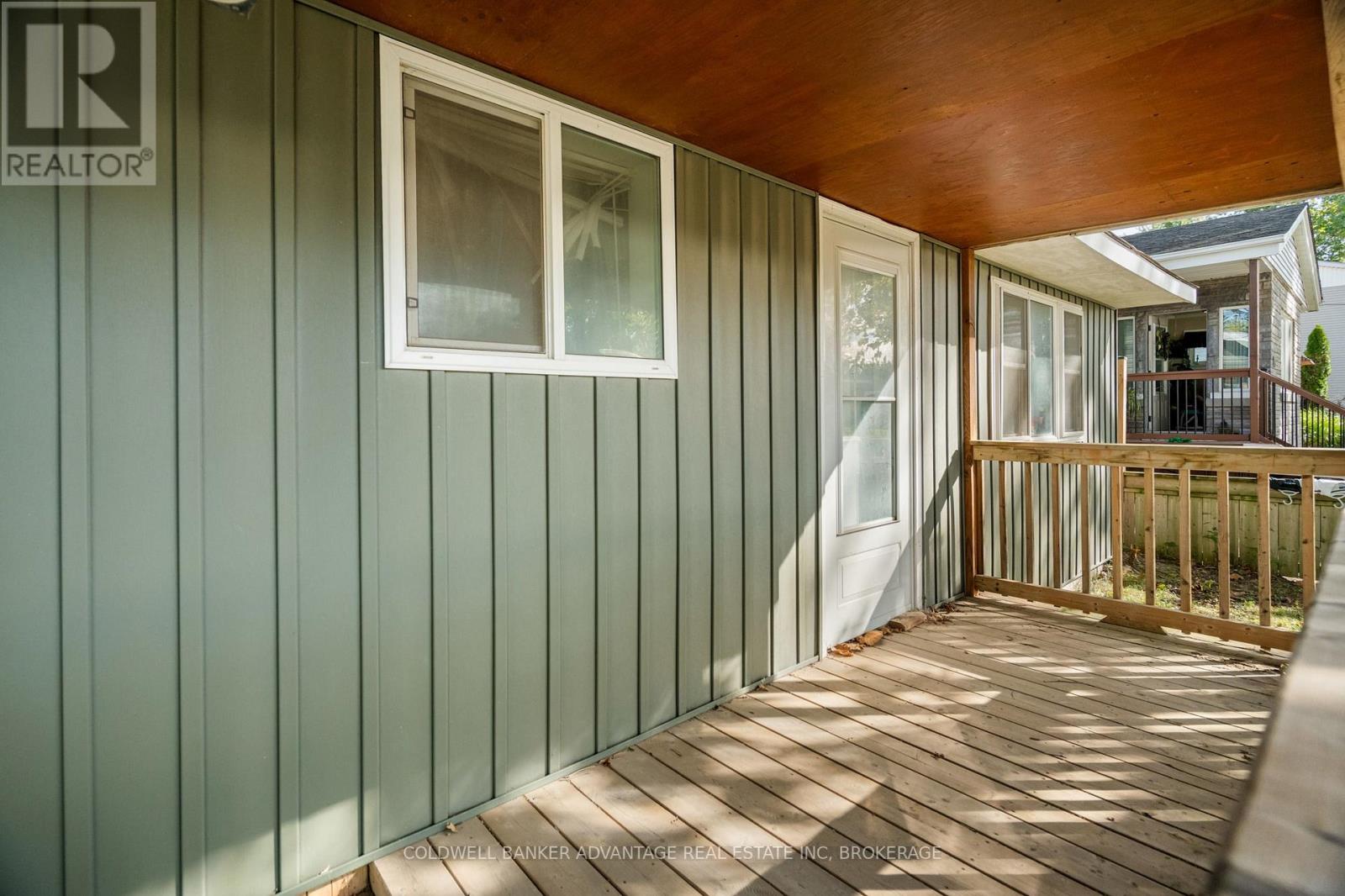 16 ACHILLES AVENUE - 6