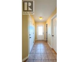 100 Firmin Crescent, photo 4
