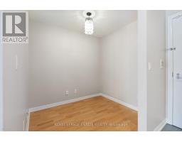 938 - 111 Elizabeth Street, Toronto, ON M5G1P7 Photo 11