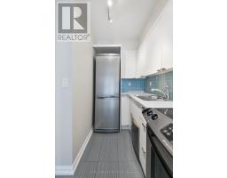 938 - 111 Elizabeth Street, Toronto, ON M5G1P7 Photo 7