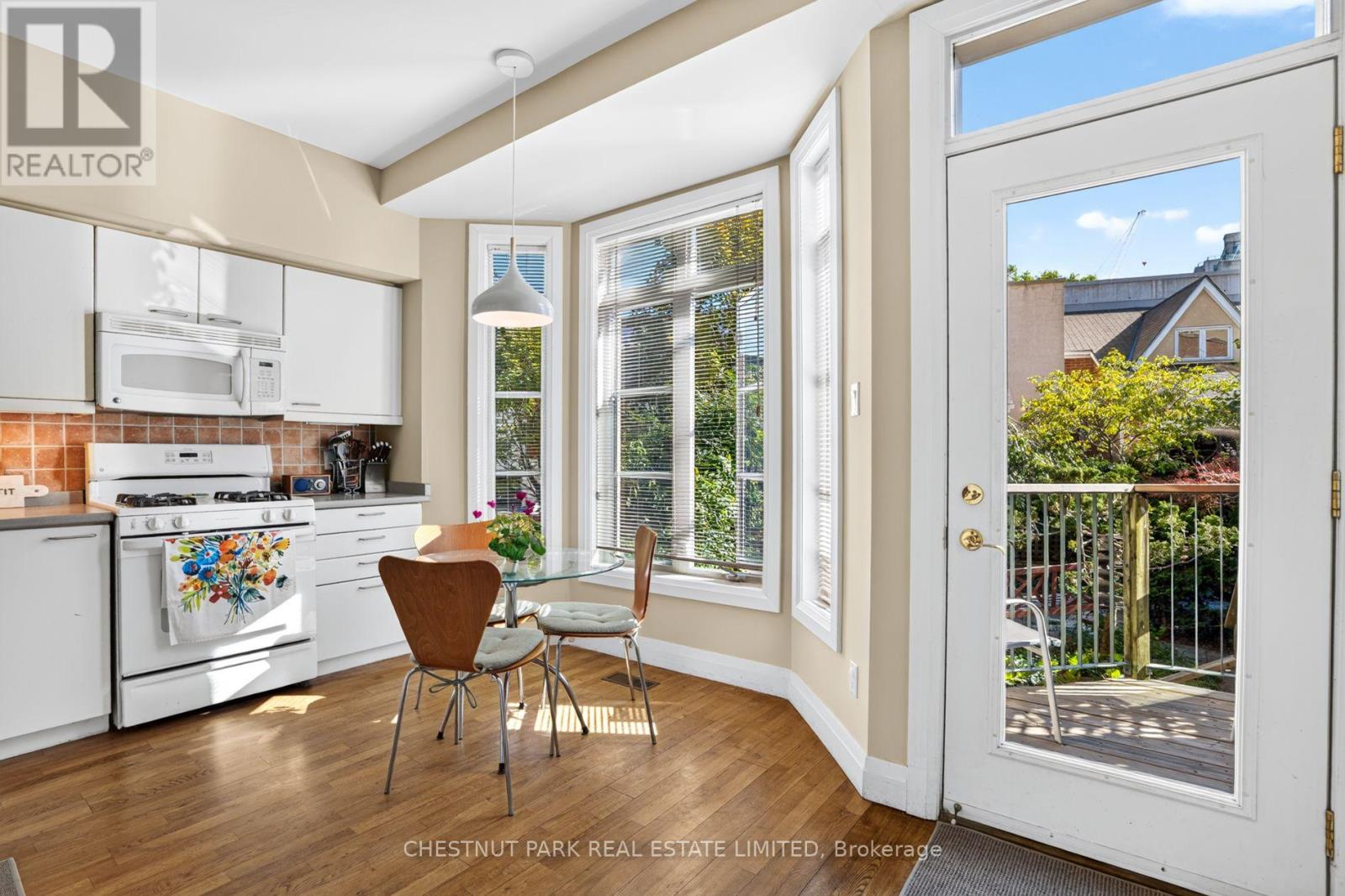 47 SHAFTESBURY AVENUE - 13
