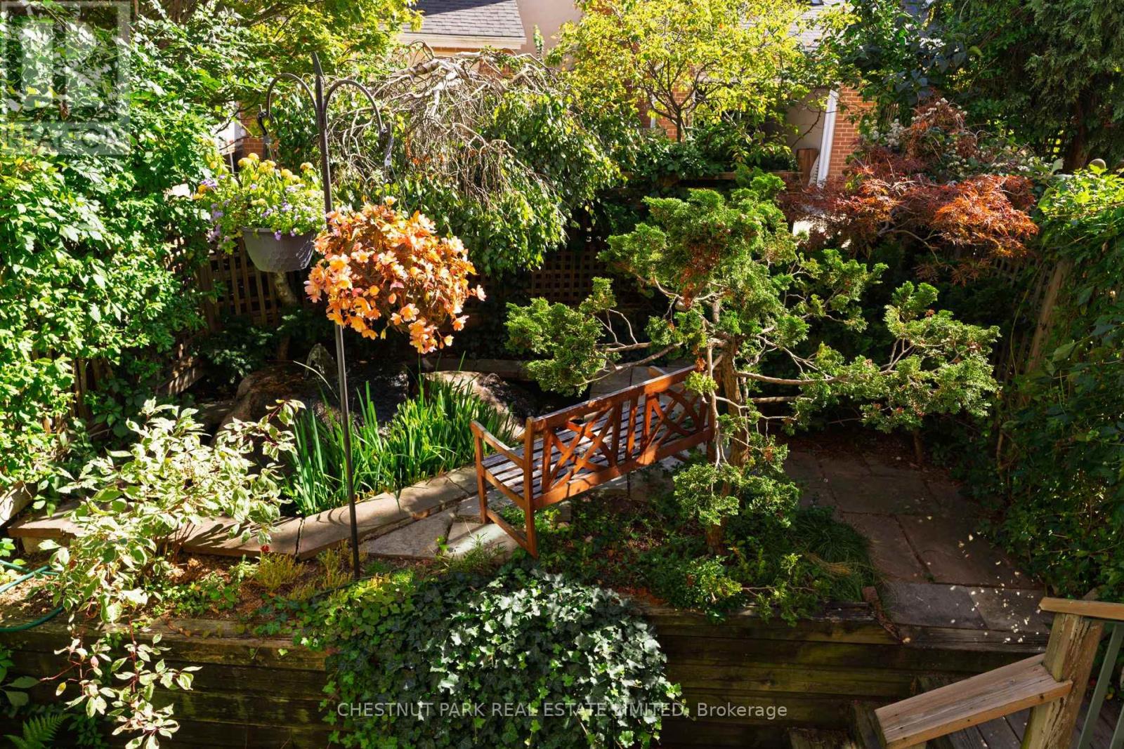 47 SHAFTESBURY AVENUE - 17
