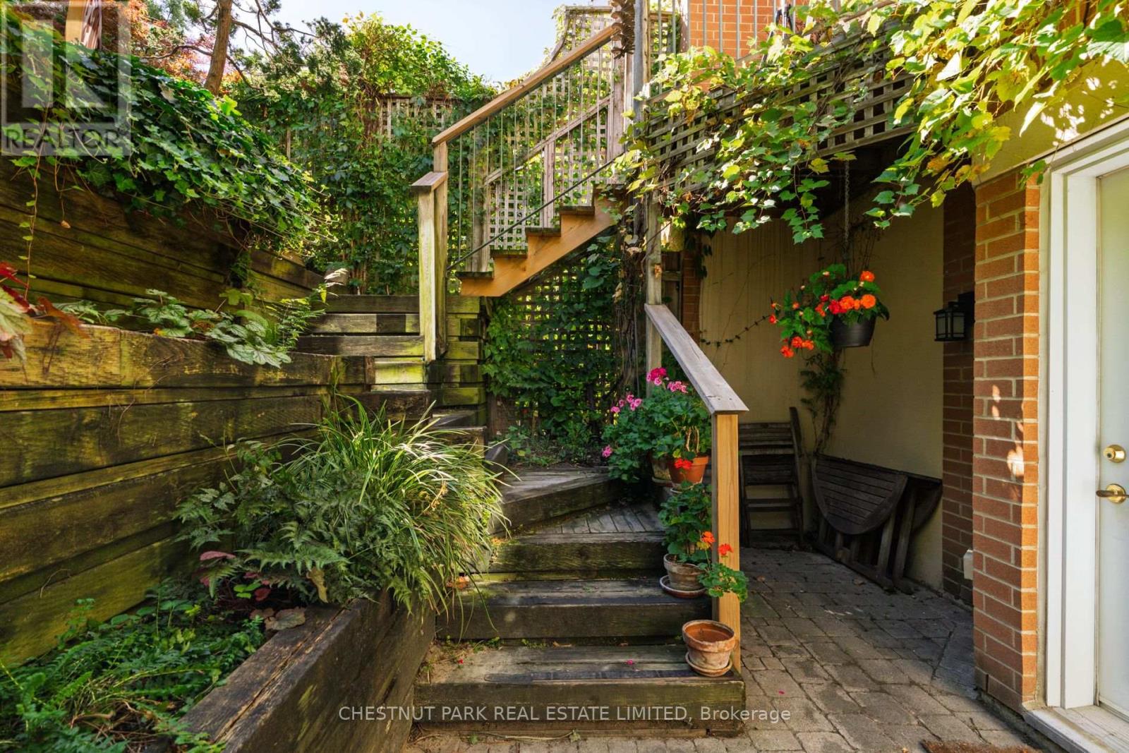 47 SHAFTESBURY AVENUE - 39