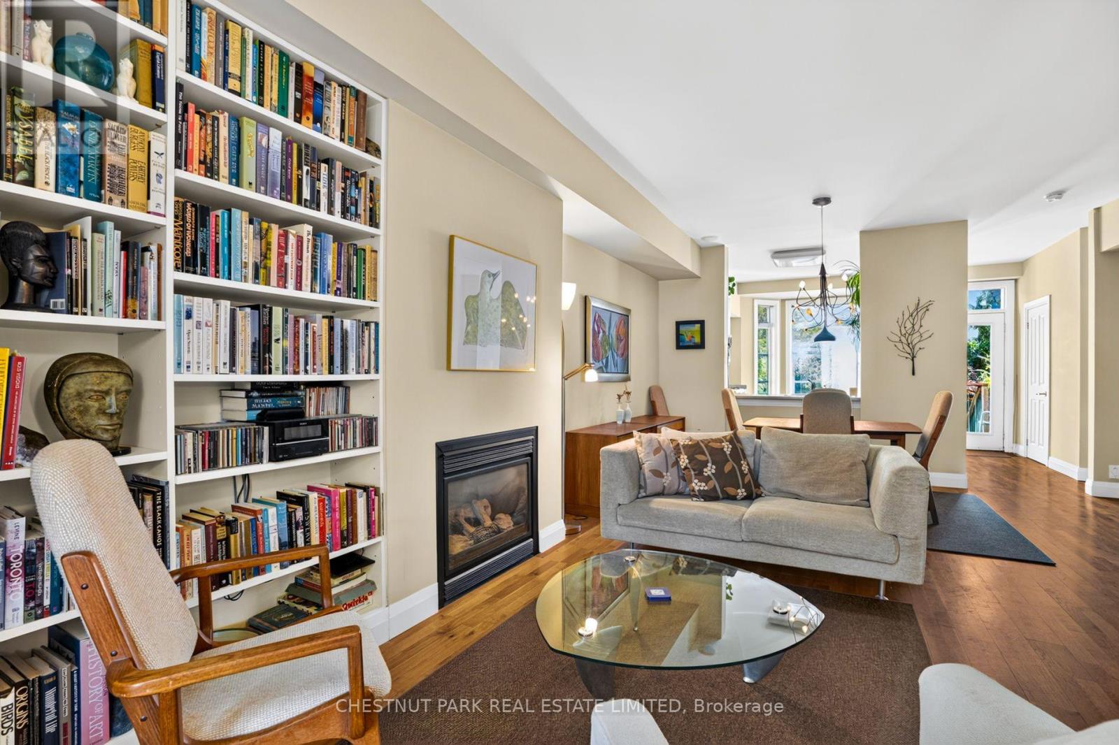 47 SHAFTESBURY AVENUE - 7