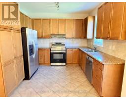 61 Braehead Drive, Richmond Hill, ON L4E0B2 Photo 11