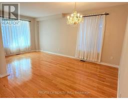 61 Braehead Drive, Richmond Hill, ON L4E0B2 Photo 7