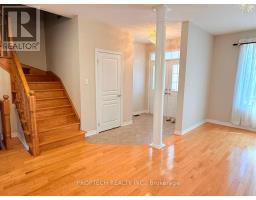 61 Braehead Drive, Richmond Hill, ON L4E0B2 Photo 8
