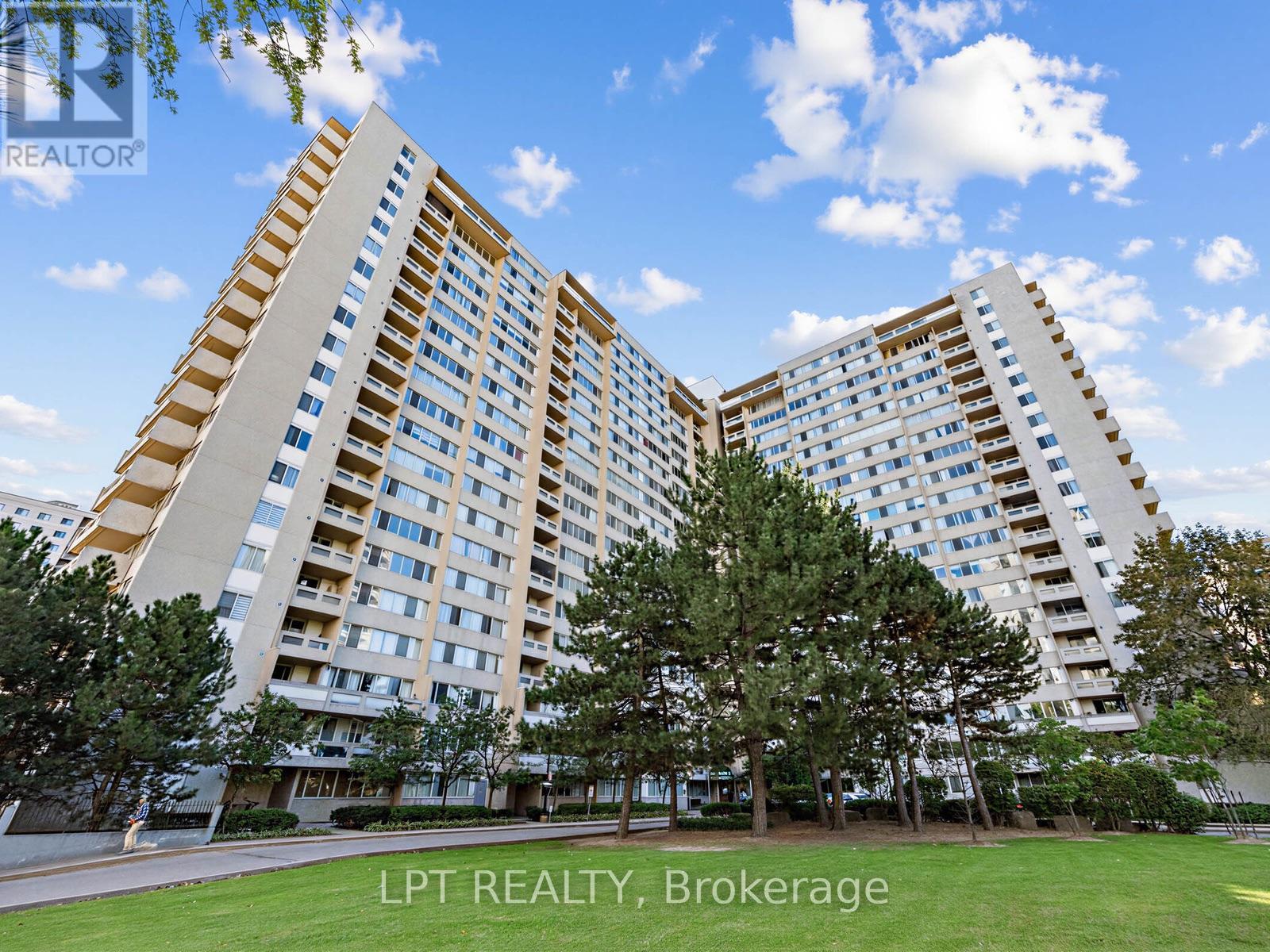 Photo of 3590 Kaneff Crescent
