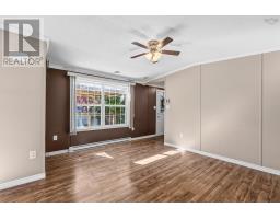 549 Thorn Avenue, Beaver Bank, NS B4E1P8 Photo 15