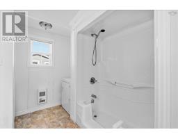 549 Thorn Avenue, Beaver Bank, NS B4E1P8 Photo 22