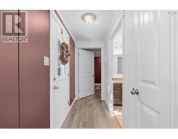 549 Thorn Avenue, Beaver Bank, NS B4E1P8 Photo 18