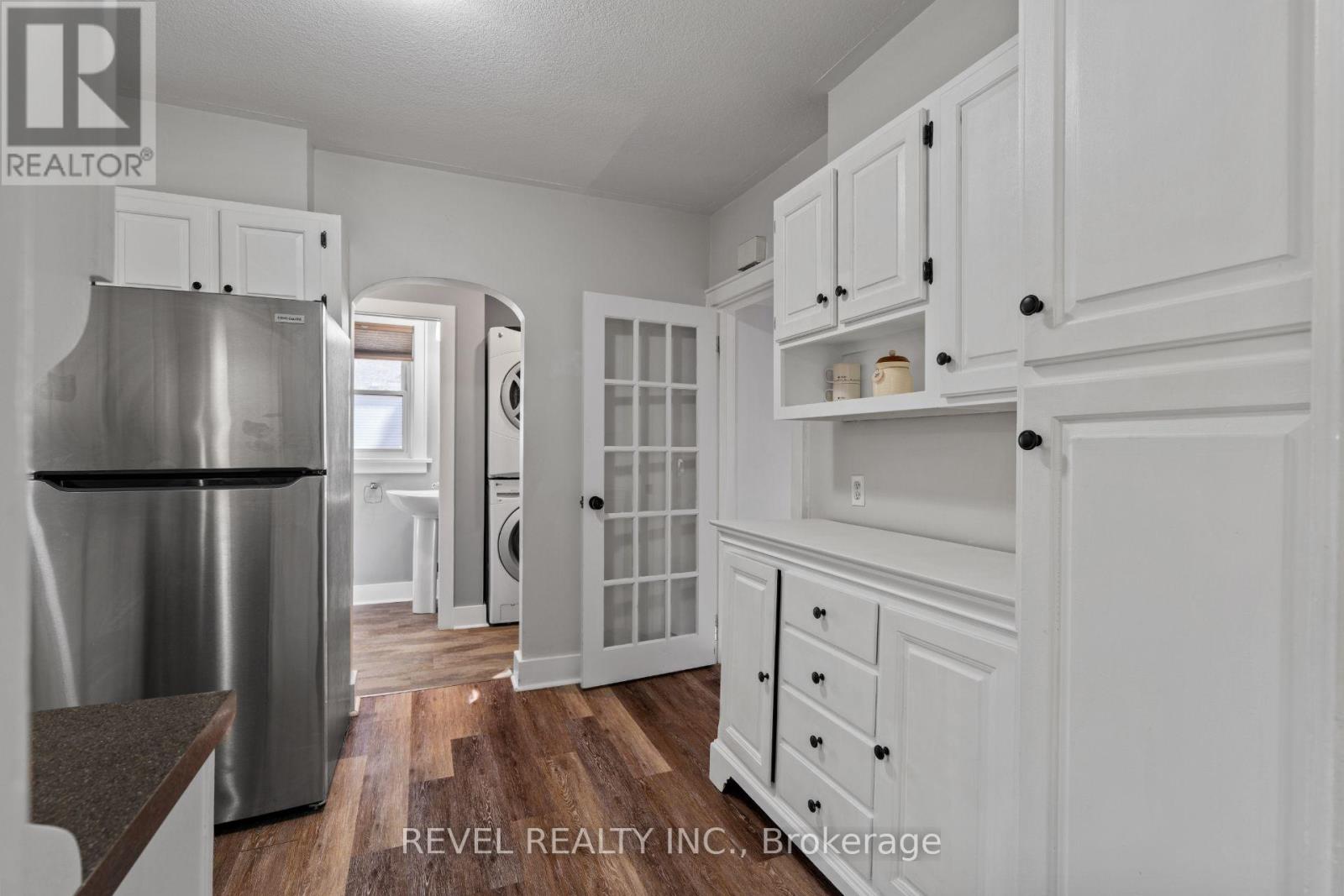 33 MIDDLETON STREET - 10