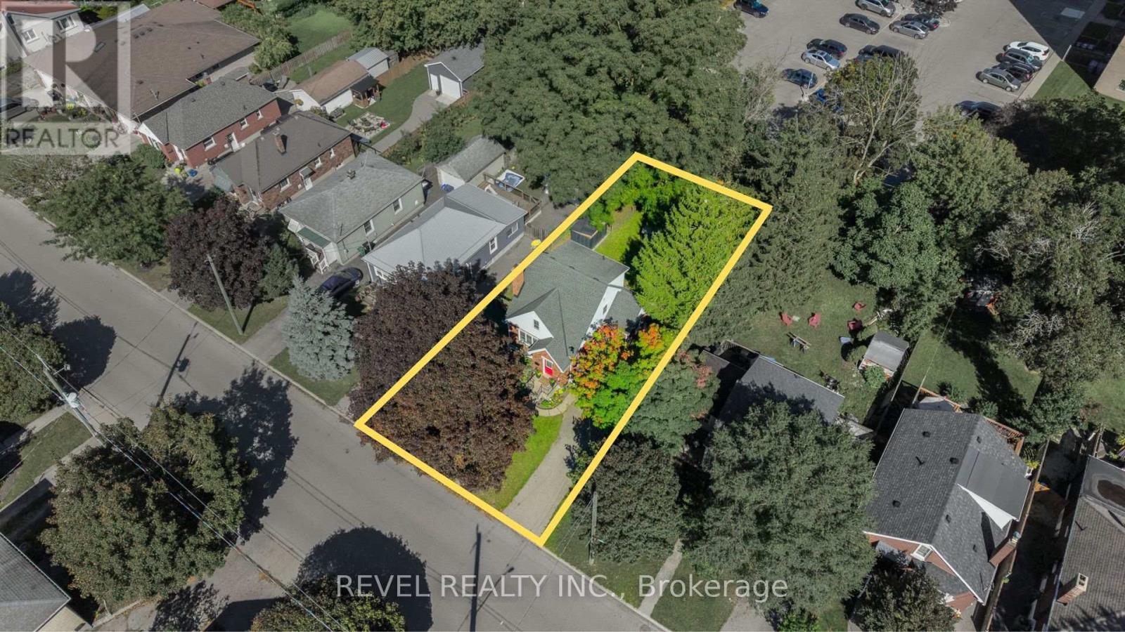 33 MIDDLETON STREET — photo 3