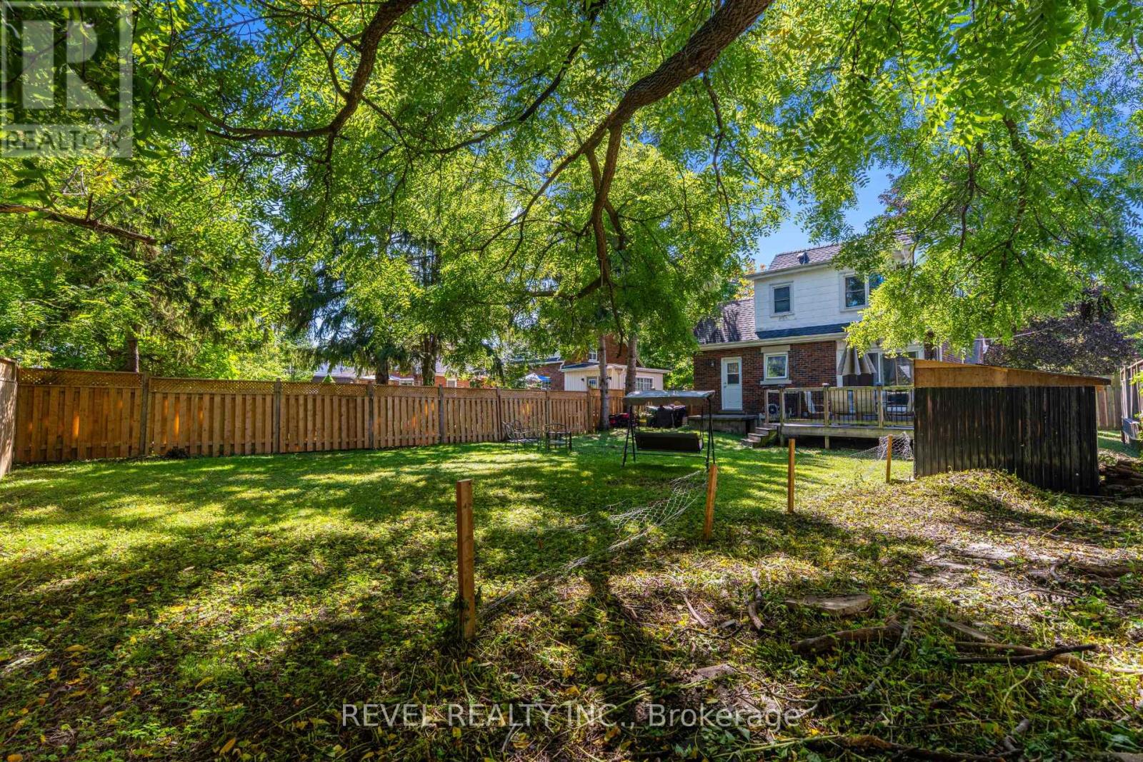33 MIDDLETON STREET - 36