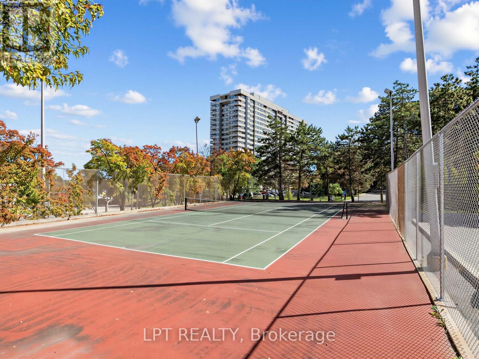 1112- 3590 Kaneff Crescent, Mississauga, ON photo 31