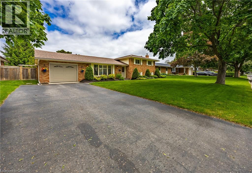 43 BERKLEY Crescent - 28