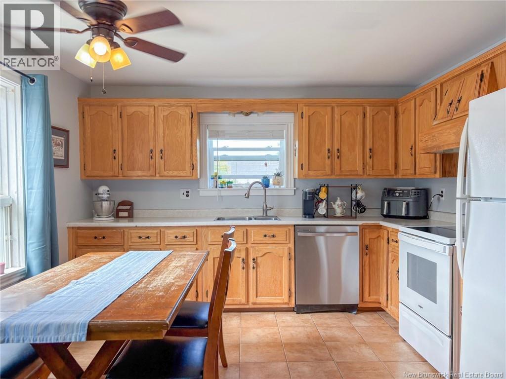 835 Central Street - 15